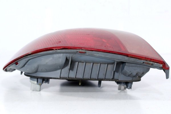 Lampa tył lewa Toyota Yaris I 1999-2003 (wersja japońska)
