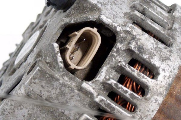 Alternator Nissan Qashqai J10 2008 2.0i 16V (120A)