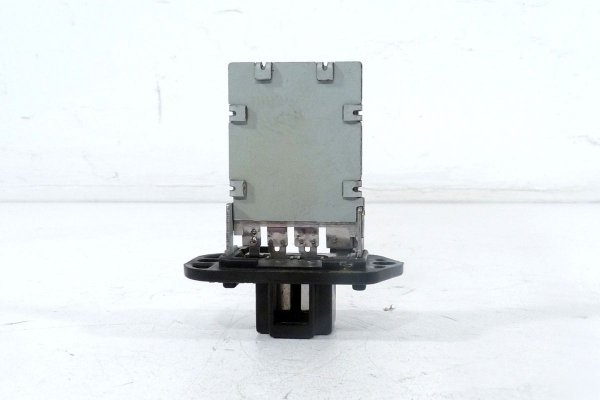 Rezystor opornik dmuchawy Hyundai i10 PA 2007-2013 5d