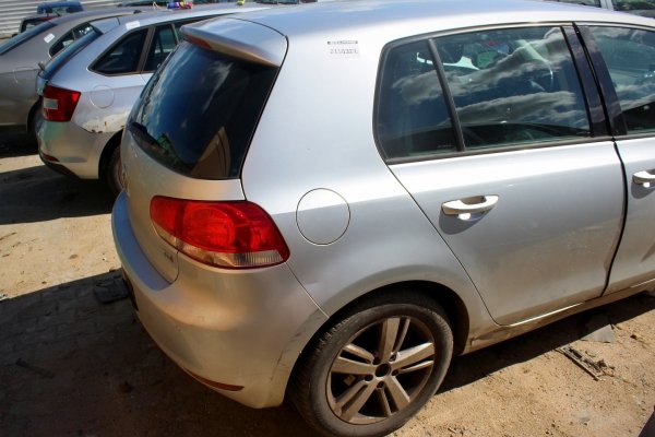 VW Golf VI 5K 2012 1.6TDI CAYC Hatchback 5-drzwi