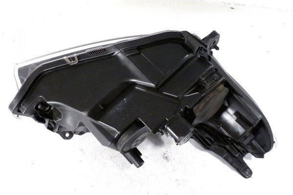 _Reflektor przód lewy Opel Astra H 2003-2009