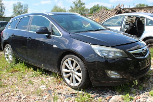 Podnośnik szyby przód lewy Opel Astra J 2011 Kombi