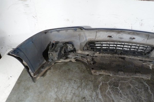 _Zderzak przód Opel Vectra C 2004 Kombi