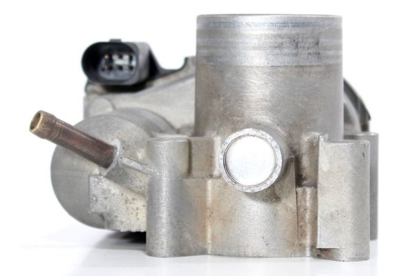 _Przepustnica VW Polo 6N 1994-2001 1.4i 8V