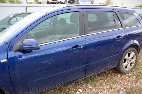 _Silniczek wycieraczki tył Opel Astra H 2005 Kombi 