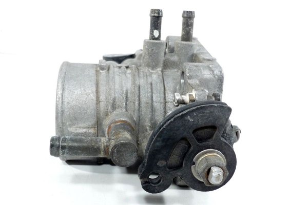Przepustnica Kia Clarus 1996-2001 1.8i