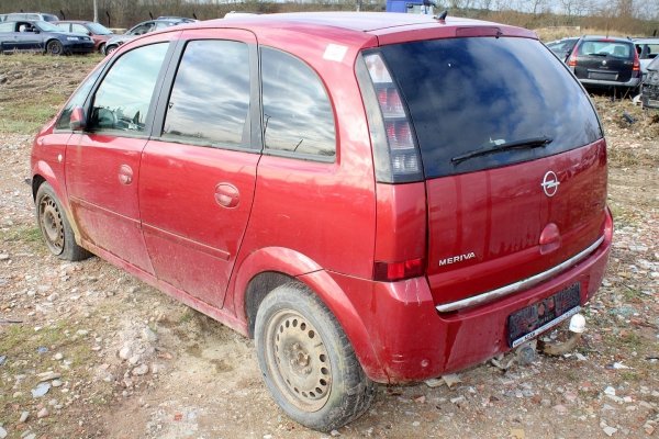 Błotnik Przód Lewy Opel Meriva A 2006 1.4i Minivan (wgniecenie, do malowania)