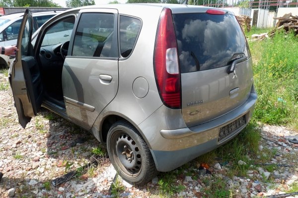 Zamek drzwi przód prawy Mitsubishi Colt VI Z30 2007 Hatchback 5-drzwi