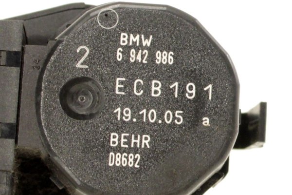 Silniczek regulacji nawiewem - BMW - 5 - zdjęcie 4
