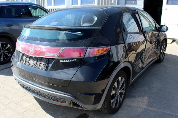 Wygłuszenie maski Honda Civic VIII FK 2006 1.8i-VTEC R18A2 Hatchback 5-drzwi