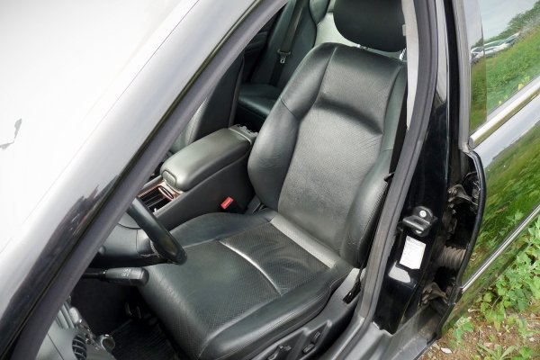 Szyba drzwi przód lewa Mercedes C-Klasa W203 2002 Kombi 