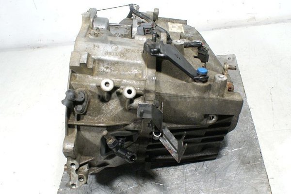 Skrzynia biegów Mitsubishi Carisma DA2A 1999-2004 1.9DID