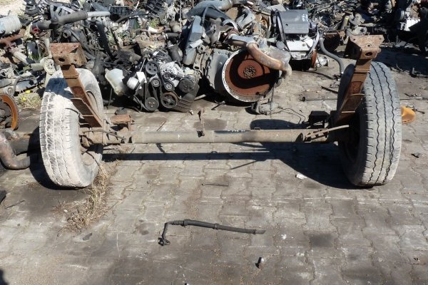 Resor tył lewy  Peugeot J5 1991 2.5TD (4-piórowy)