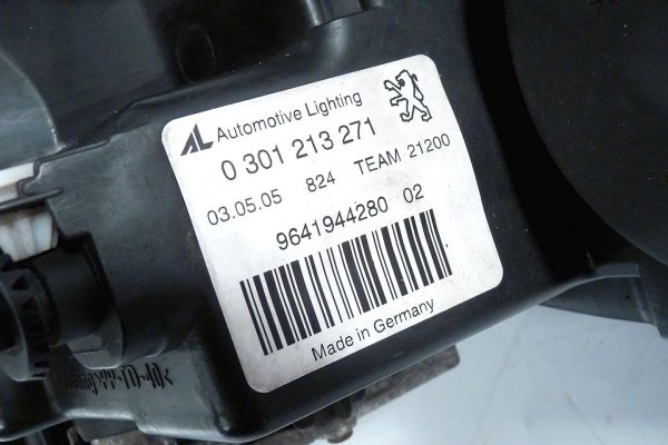 Reflektor lewy Peugeot 407 2004-2010 (xenon)