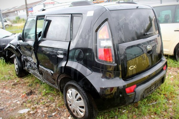 Szyba drzwi tył lewa Kia Soul I AM 2009 1.6i G4FC Crossover 5-drzwi
