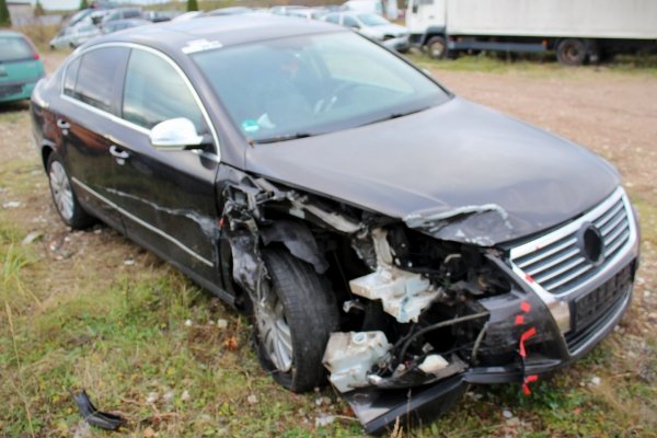 Podłokietnik VW Passat B6 2005 Sedan 