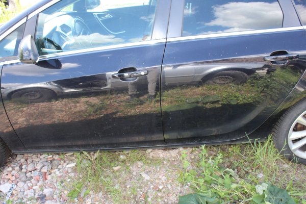 Lampa tył lewa Opel Astra J 2011 Kombi
