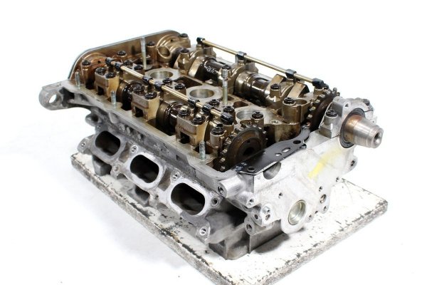 Głowica lewa VW Passat B5 1996-2005 2.8 V6 ACK