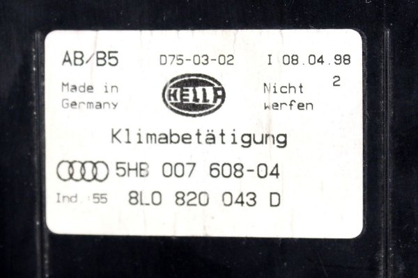 Panel sterowania klimatyzacji Audi A4 B5 1998