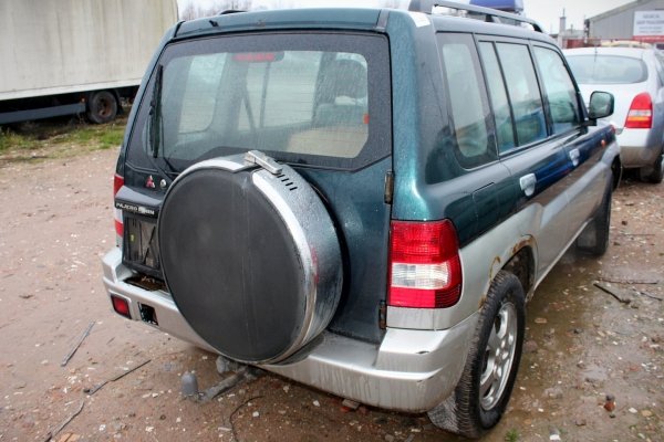 Obudowa filtra powietrza Mitsubishi Pajero Pinin 2003 1.8i