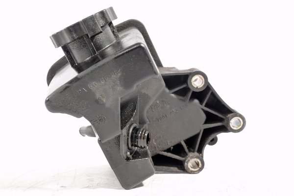 _Pompa wspomagania Mercedes C-Klasa W203 2006 1.8i Kompressor (120bar)