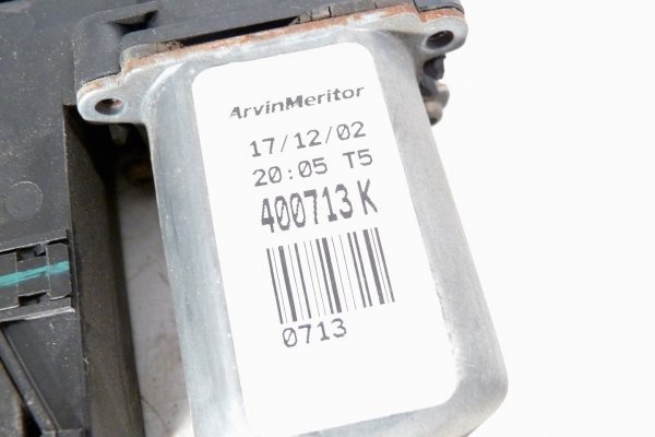 Silniczek podnośnika przód lewy Nissan Primera P12 2003 Kombi
