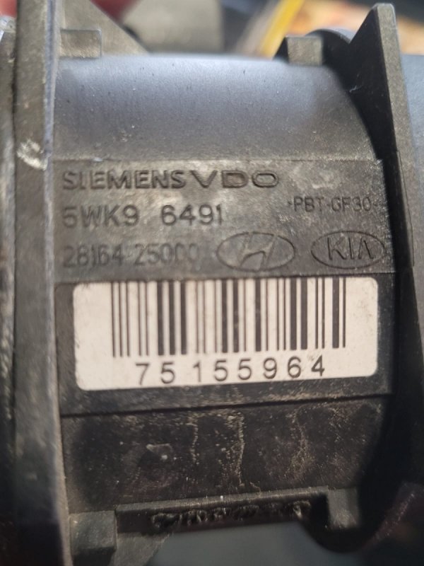Przepływomierz Kia Carens FG 2008 2.0i 16V G4KA