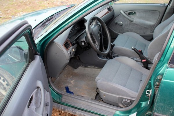 Honda Civic VI MA 1995 1.4i D14A2 Hatchback 5-drzwi [B]