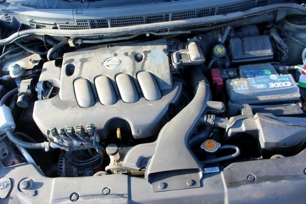 Drzwi tył lewe Nissan Tiida C11 2007 Sedan (kod lakieru: K36)