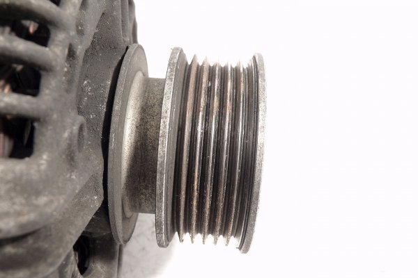 Alternator Opel Zafira B 2007 1.9CDTI Z19DTL 