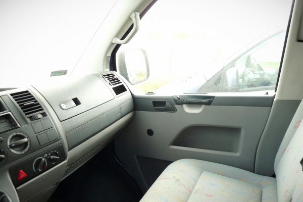 Drzwi przód lewe VW Transporter T5 2004 Bus (kod lakieru: LL5M)