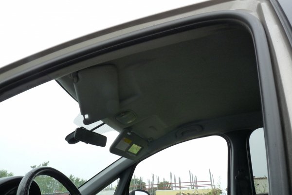 Podsufitka Mitsubishi Colt VI Z30 2007 Hatchback 5-drzwi 