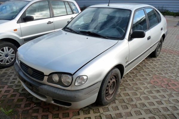 Podnośnik przód lewy Toyota Corolla E11 Liftback Lift 2001 5-pin