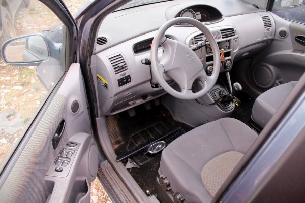 Drzwi przód lewe Hyundai Matrix FC 2003 Minivan 