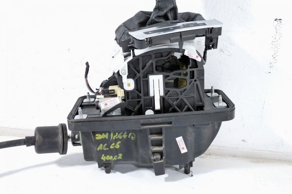 _Lewarek dźwignia zmiany biegów Audi A6 C6 2005 2.4i BDW Kombi