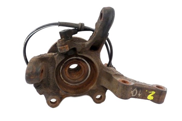 Zwrotnica przód lewa Nissan Almera Tino V10 2000-2006 1.8i