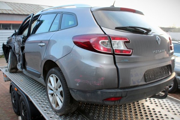 Mechanizm wycieraczek + silniczek Renault Megane III 2009 (2008-2012) Kombi 