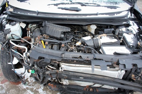 Belka zawieszenia tył tarcze abs,Hyundai i20 PB 2010 1.2i G4LA Hatchback 5-drzwi 