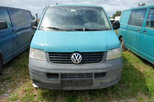 Zwrotnica przód lewa VW Transporter T5 2005 2.5TDI AXD Bus