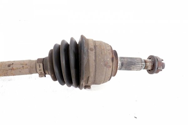 Półoś przód prawa Nissan Note E11 LIFT 2011 (2009-2012) 1.6i HR16 Hatchback 5-drzwi 