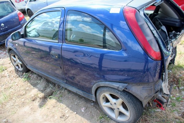 Opel Corsa C 2003 1.7DTI Y17DT Hatchback 3-drzwi [B/C]