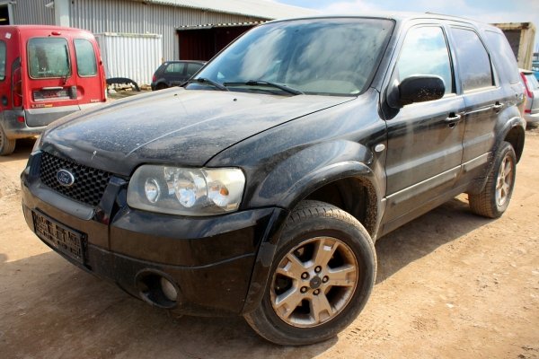 Półoś przód prawa Ford Maverick 2006 2.3i Terenowy