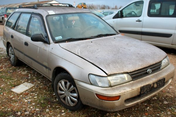 Toyota Corolla E10 1995 1.8i 7A-FE Kombi [B]