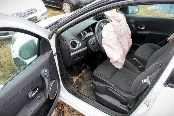 Renault Clio III Lift 2010 1.5DCI K9K766 Hatchback 5-drzwi [B]
