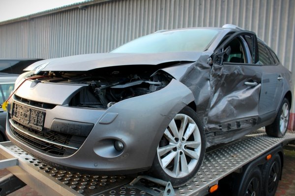 Zderzak tył Renault Megane III 2009  (2008-2012) Kombi (TEKNG)
