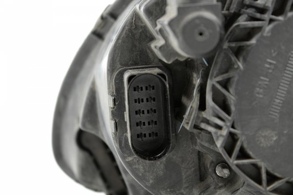 _Reflektor prawy X-281553 