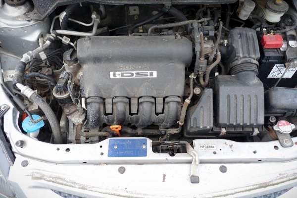 Honda Jazz 2004 1.2i L12A4 Hatchback 5-drzwi [B/C]