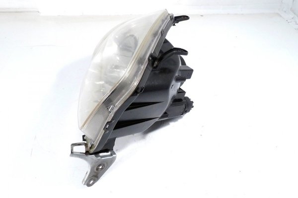 Reflektor prawy Toyota Rav4 II XA20 2000-2003 Suv