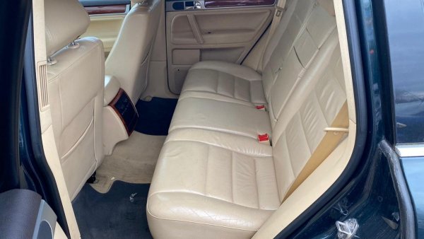 Maska VW Touareg 7L 2005 