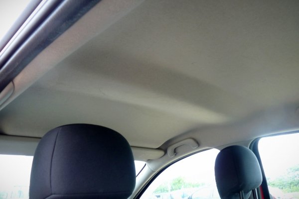 _Klapa bagażnika tył Renault Clio III 2008 Hatchback 5-drzwi (kod lakieru: OV727 - RED BRISK BC)